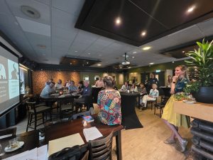 Op dinsdag 2 juni bracht een vertegenwoordiging van bestuurders van Haaglanden Gezonder! een werkbezoek aan WSV Wijk aan Zet in Segbroek.